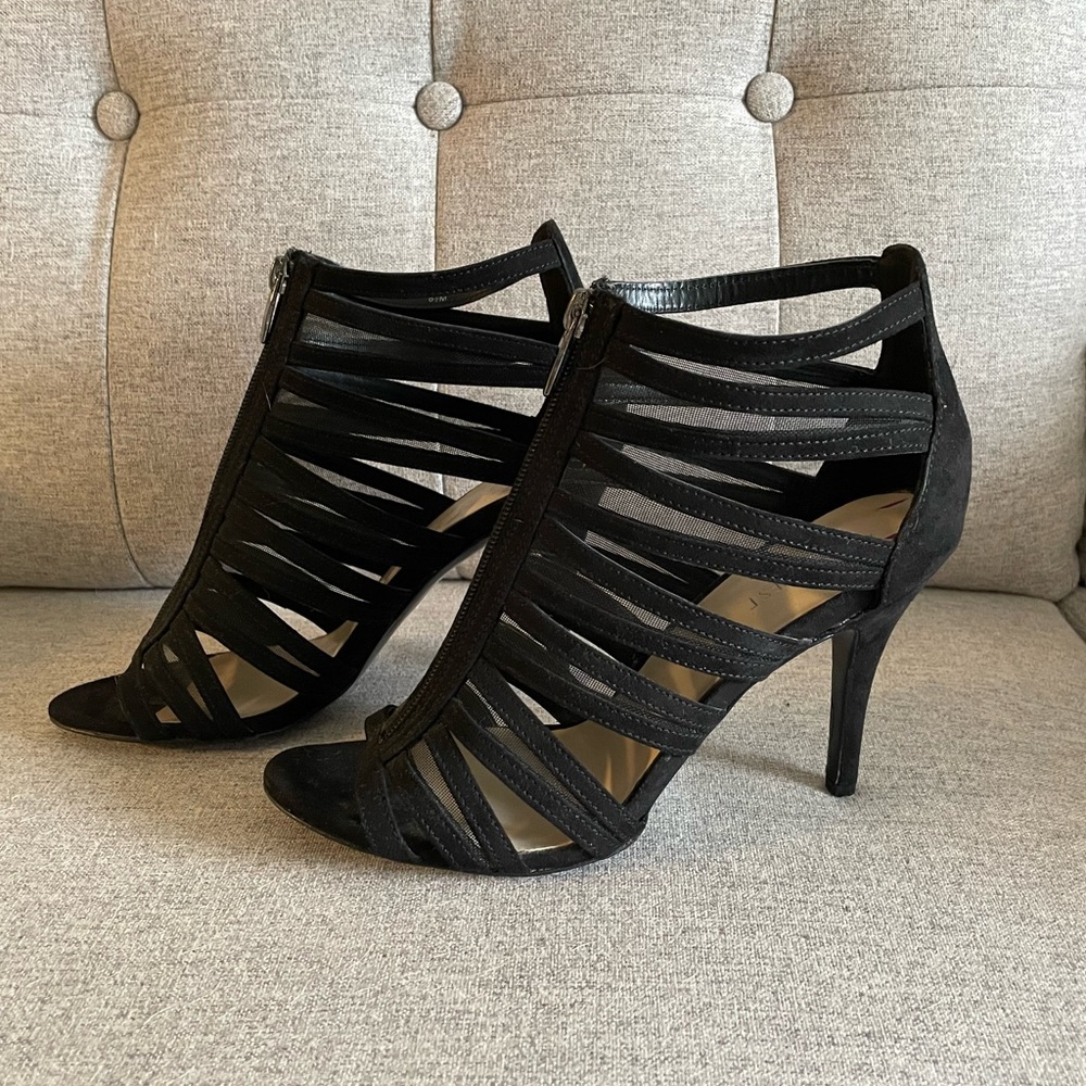 BRAND NEW Nine West Black Heels